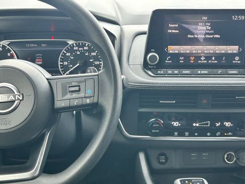 Used 2024 Nissan Rogue SV image 14