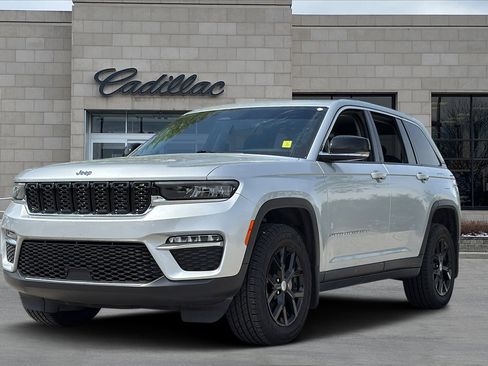 Used 2022 Jeep Grand Cherokee Limited AWD/4WD image 5
