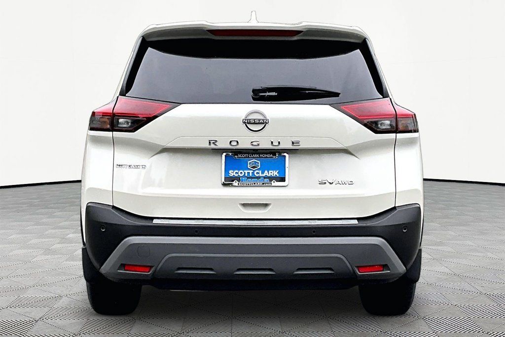 Used 2023 Nissan Rogue SV AWD/4WD image 7