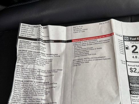 Used 2023 Kia Telluride S image 41