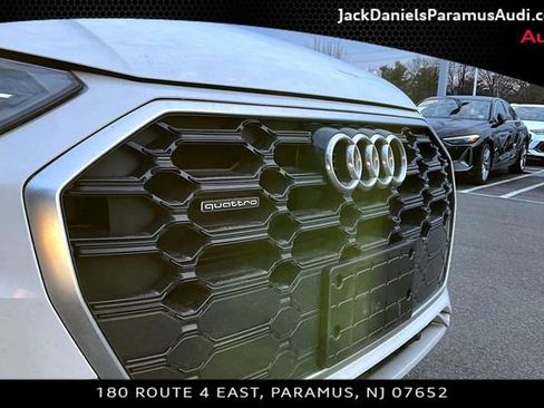 Used 2023 Audi Q5 2.0T Premium w/ Convenience Package image 16