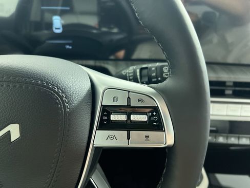 New 2025 Kia Telluride EX w/ EX Captain's Chair Package image 19