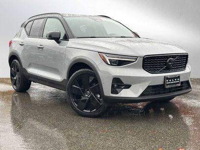 New 2026 Volvo XC40 B5 Ultra w/ Climate Package