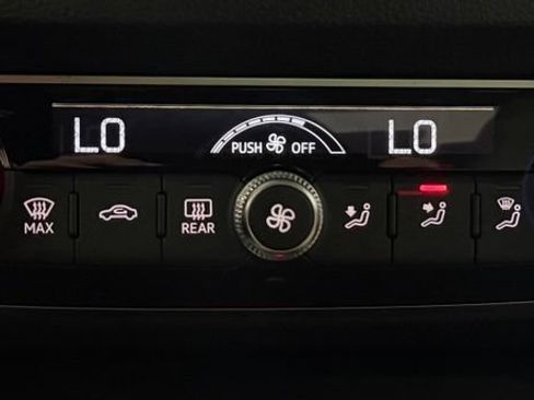 Used 2023 Audi Q3 2.0T Premium Plus w/ Premium Plus Package AWD/4WD image 20