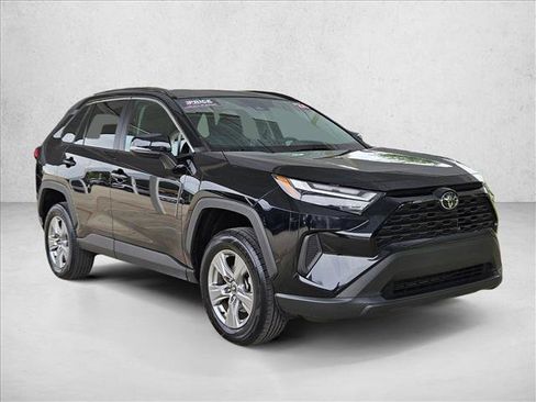 Used 2024 Toyota RAV4 XLE FWD image 3
