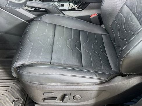 Used 2022 Kia Telluride SX w/ SX Prestige Package image 24