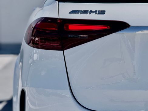 New 2026 Mercedes-Benz GLE 63 AMG S image 10