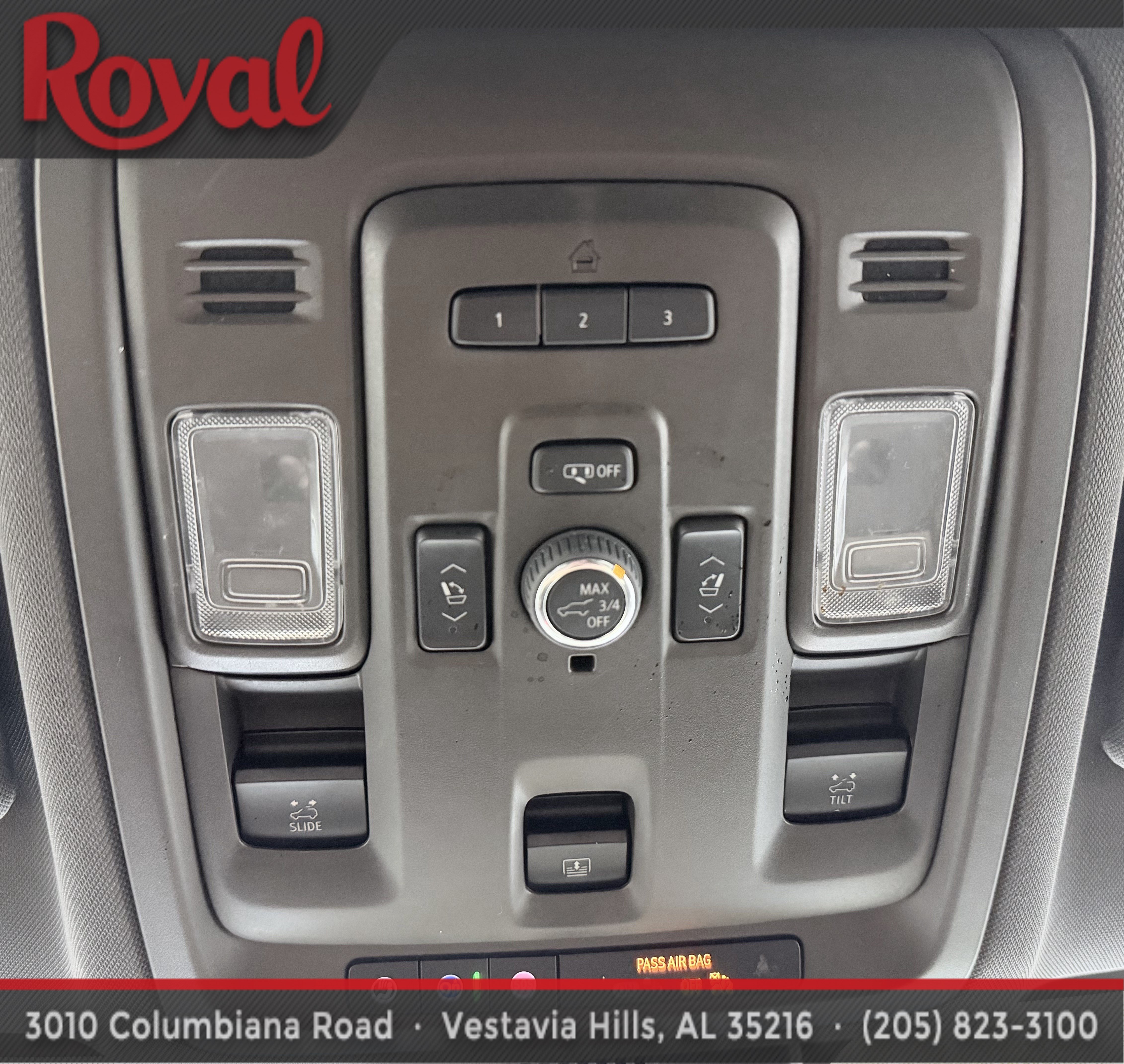 Used 2023 Chevrolet Tahoe Z71 w/ Luxury Package AWD/4WD image 28