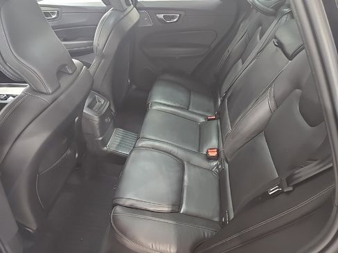 Used 2022 Volvo XC60 T8 Inscription w/ Advanced Package image 19