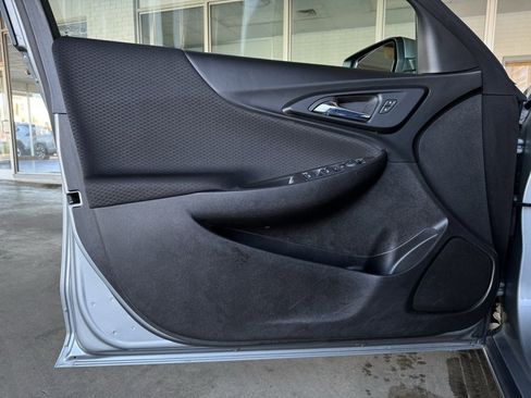 Used 2023 Chevrolet Malibu LT image 12