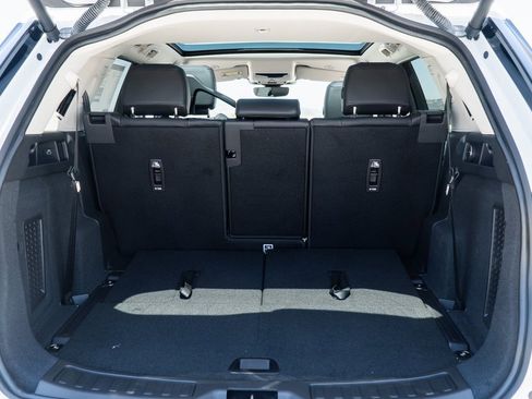 Used 2024 Land Rover Discovery Sport S image 31