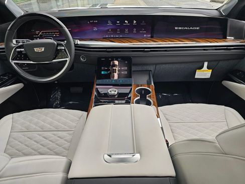 New 2026 Cadillac Escalade Platinum Sport AWD/4WD image 20