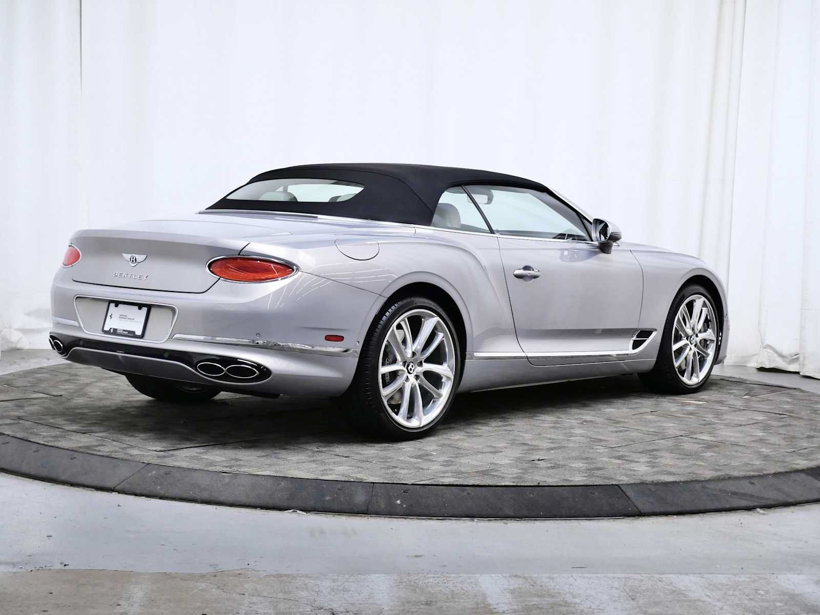 Used 2022 Bentley Continental GT AWD/4WD image 6