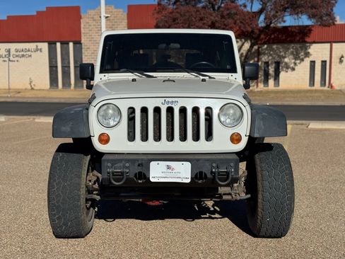 Used 2008 Jeep Wrangler Unlimited X image 2