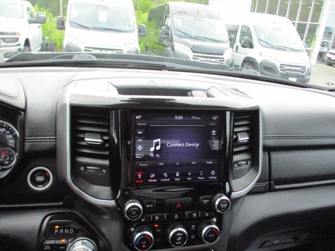 Used 2020 RAM 1500 Laramie AWD/4WD image 17