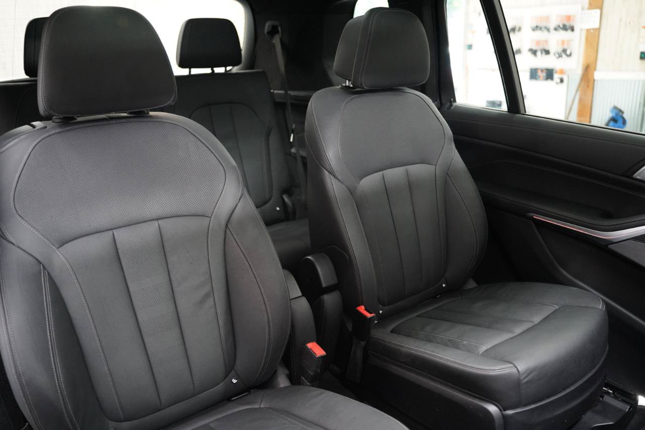 Used 2021 BMW X7 M50i w/ Executive Package AWD/4WD image 38