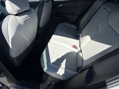 Certified 2022 Volkswagen ID.4 Pro S w/ Gradient Package image 13