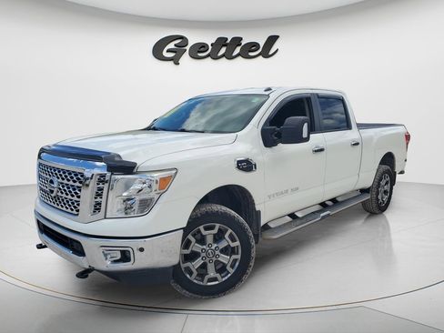 Used 2019 Nissan Titan SV w/ SV Convenience Package AWD/4WD image 1