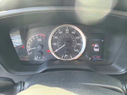 Used 2021 Toyota Corolla LE image 15