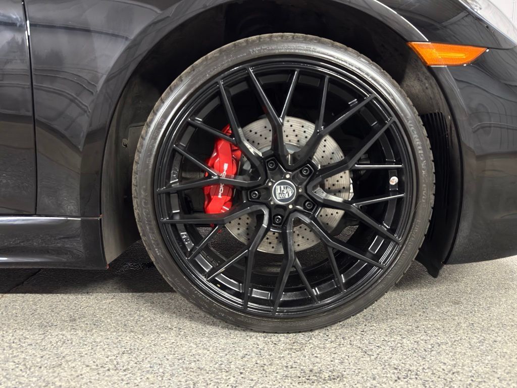 Used 2018 Porsche 718 Boxster RWD image 5
