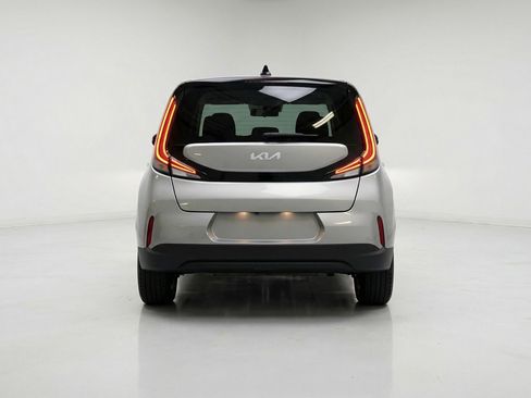 Used 2025 Kia Soul LX w/ LX Technology Package image 7