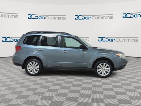 Used 2013 Subaru Forester 2.5X Premium w/ Popular Pkg 3 AWD/4WD image 9