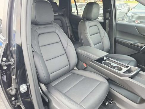 Used 2025 Chevrolet Equinox LT w/ Convenience Package II FWD image 12