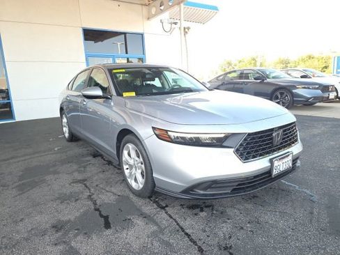 Used 2023 Honda Accord LX image 4
