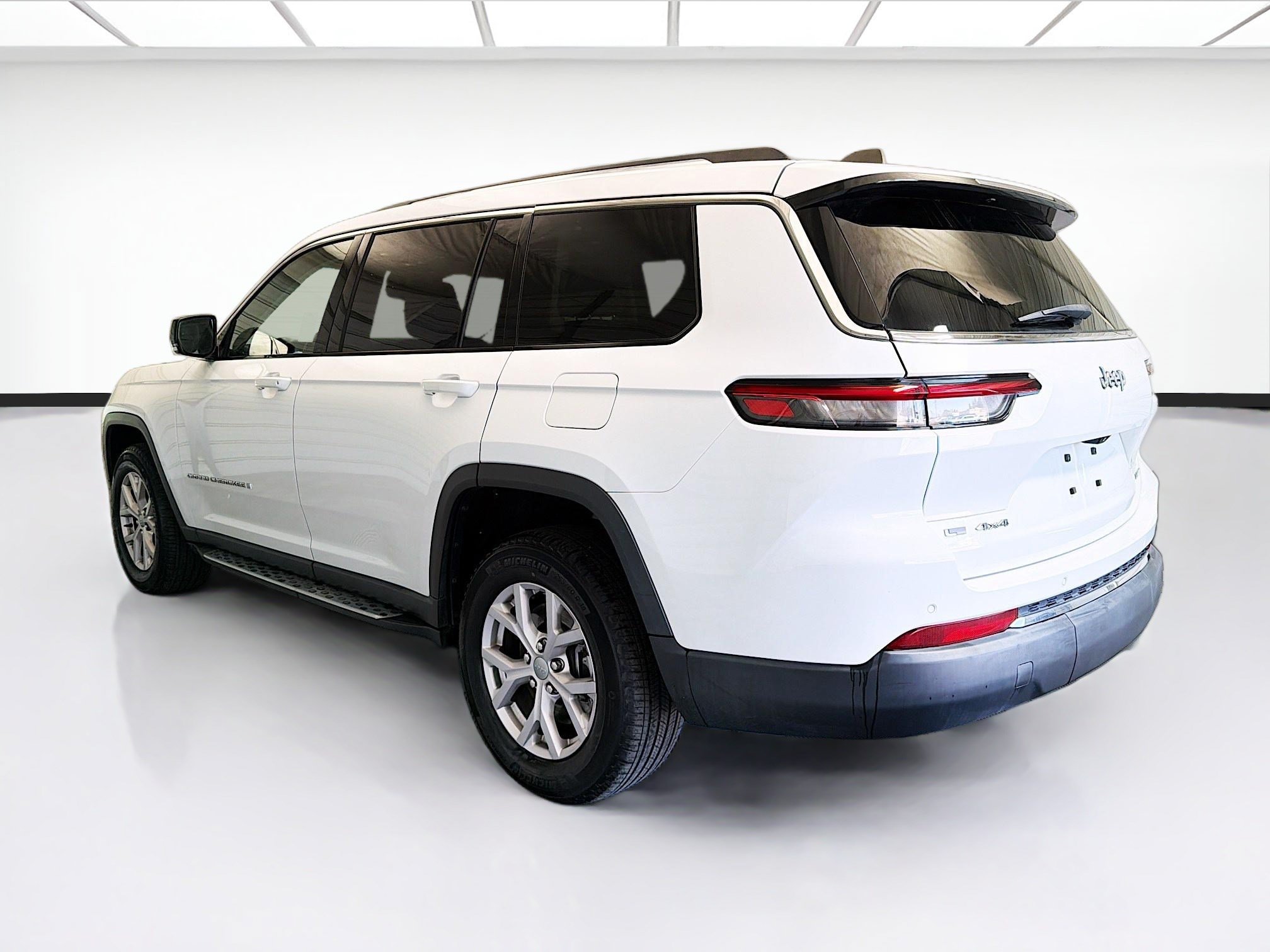 Used 2021 Jeep Grand Cherokee L Limited AWD/4WD image 6