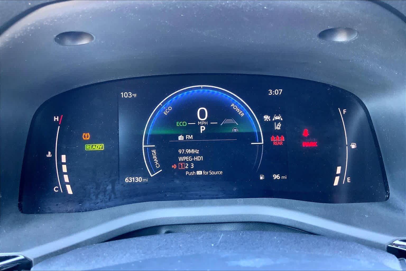Used 2025 Toyota Camry SE FWD image 25