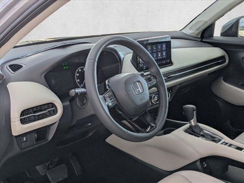 Used 2023 Honda HR-V EX-L image 10