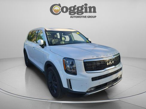 Used 2022 Kia Telluride SX w/ SX Prestige Package image 4