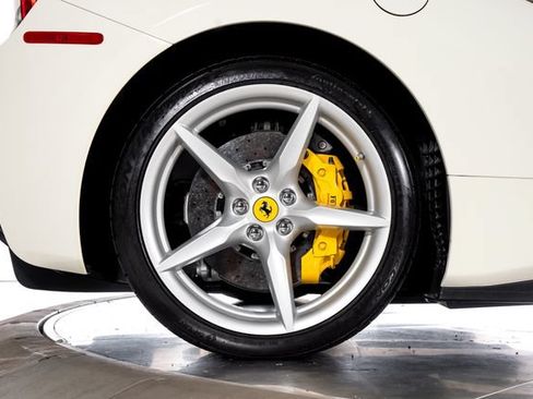 Certified 2018 Ferrari 488 Spider RWD image 20