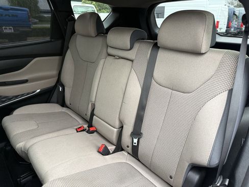 Used 2019 Hyundai Santa Fe SEL image 14