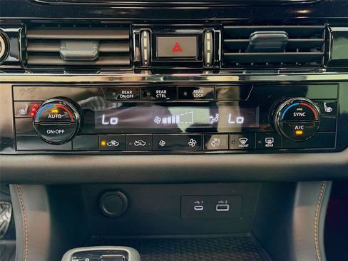 Used 2024 Nissan Pathfinder Rock Creek image 16