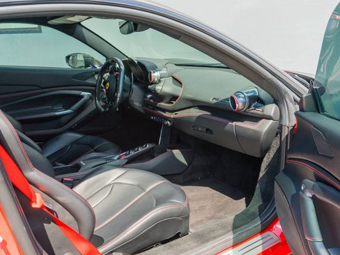 Used 2021 Ferrari F8 Tributo image 52