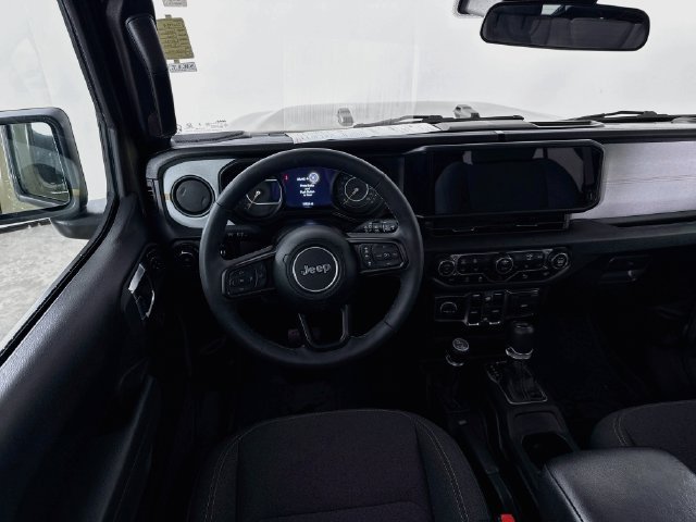 Used 2025 Jeep Wrangler Unlimited Sport AWD/4WD image 25