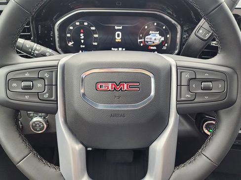 New 2026 GMC Sierra 1500 Elevation w/ LPO, Elevation Black Package AWD/4WD image 19