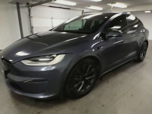 Used 2023 Tesla Model X AWD/4WD image 4