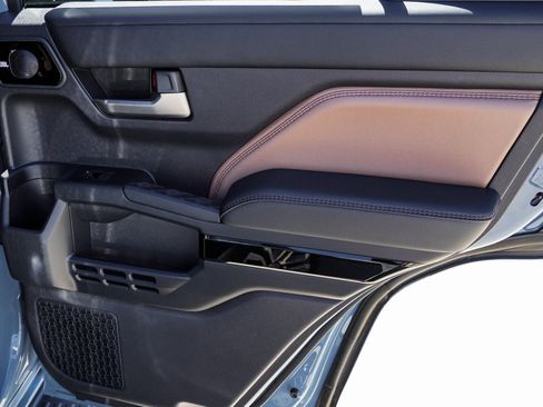 New 2026 Toyota 4Runner Limited AWD/4WD image 31