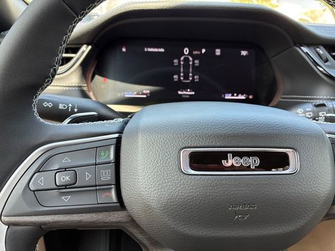 New 2026 Jeep Grand Cherokee L Limited image 10