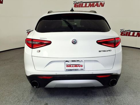 Used 2018 Alfa Romeo Stelvio Ti Sport image 7