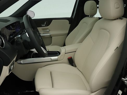 Certified 2026 Mercedes-Benz GLB 250 image 30