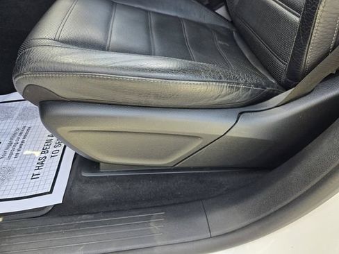 Used 2020 Mercedes-Benz GLE 350 4MATIC image 17