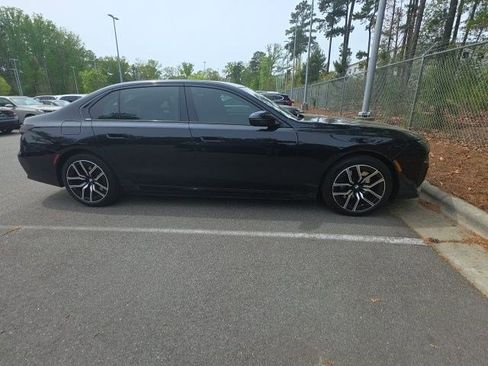 Certified 2025 BMW 750e xDrive image 6