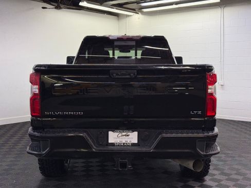 Used 2020 Chevrolet Silverado 2500 LTZ w/ LTZ Convenience Package image 6
