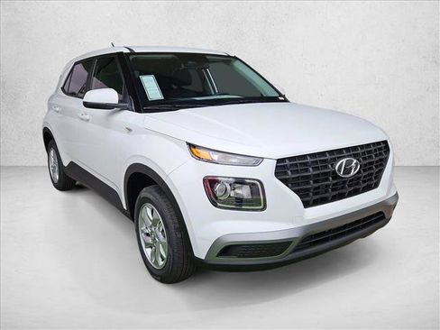 New 2026 Hyundai Venue SE image 7