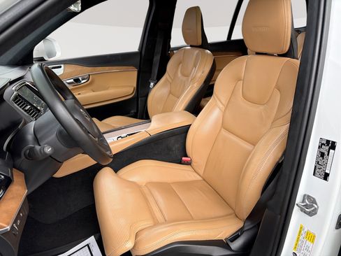 Used 2019 Volvo XC90 T8 Inscription w/ Luxury Package AWD/4WD image 13