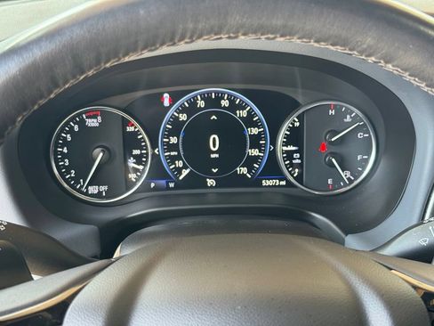 Used 2024 Buick Enclave Premium AWD/4WD image 23