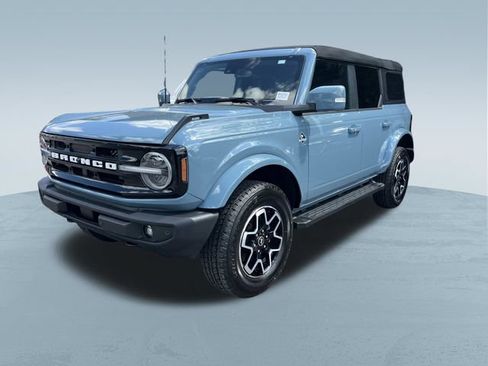 Used 2023 Ford Bronco Outer Banks AWD/4WD image 9